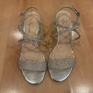Touch of Nina diamond silver wedges size 7.5